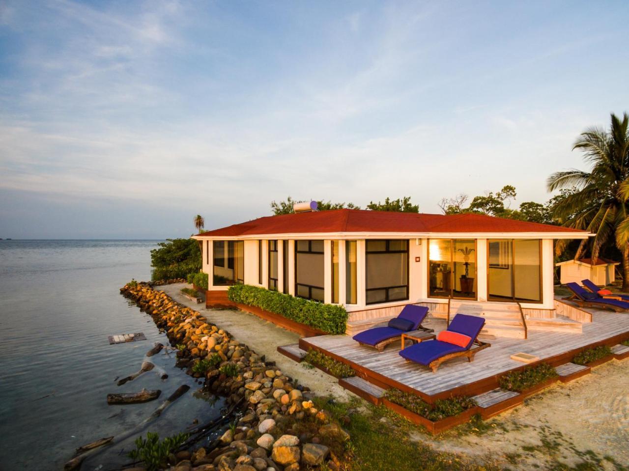 Hotel Royal Belize à Thatch Caye Extérieur photo